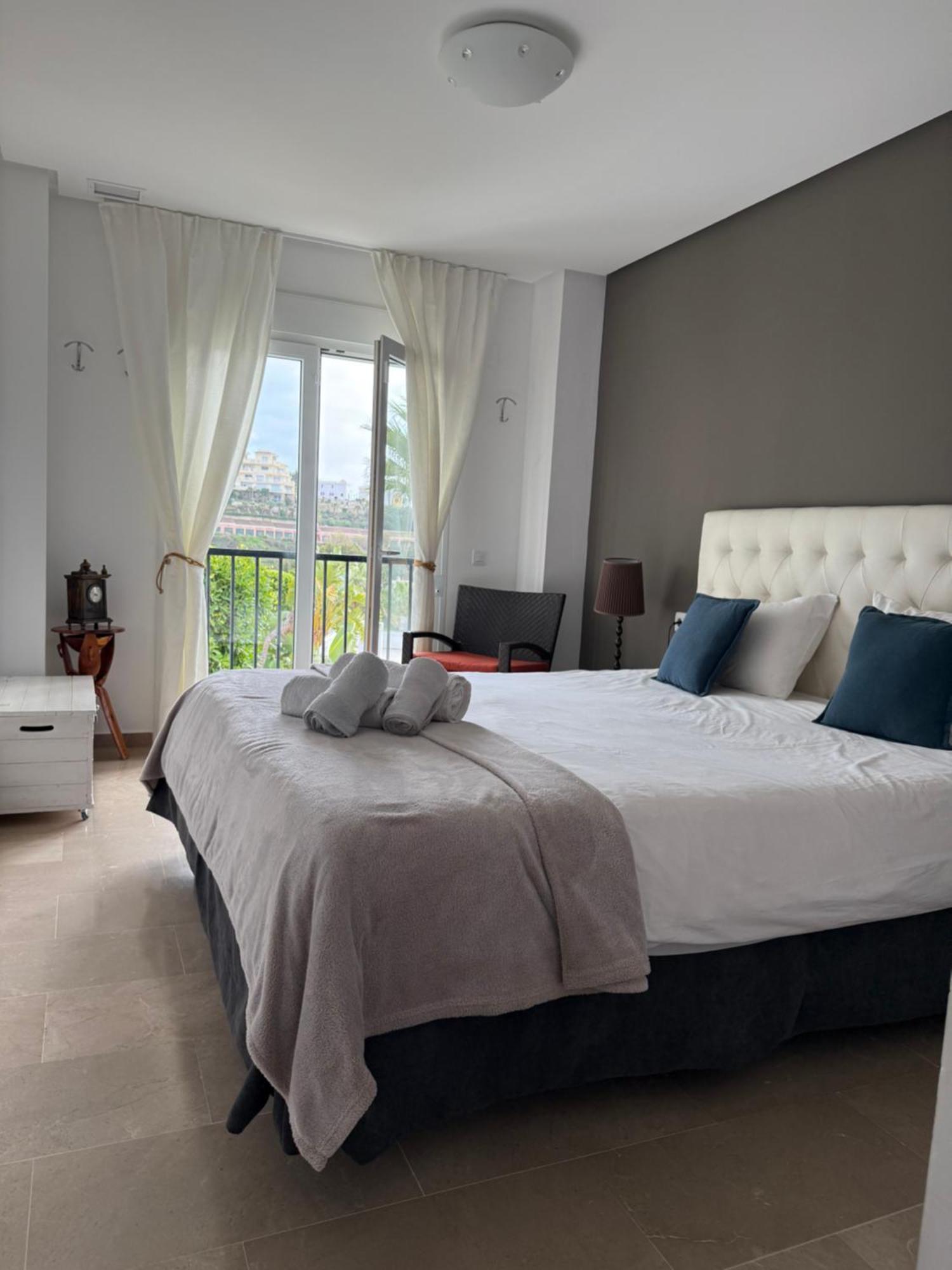 Miraflores Golf Gardens II Luxe Appartement At Riviera Del Sol Sitio de Calahonda Exteriör bild