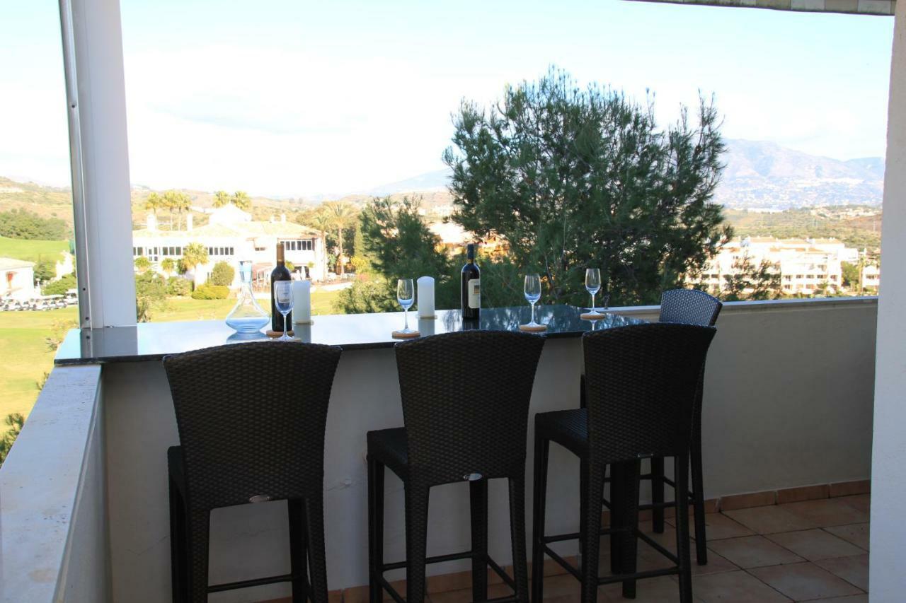 Miraflores Golf Gardens II Luxe Appartement At Riviera Del Sol Sitio de Calahonda Exteriör bild